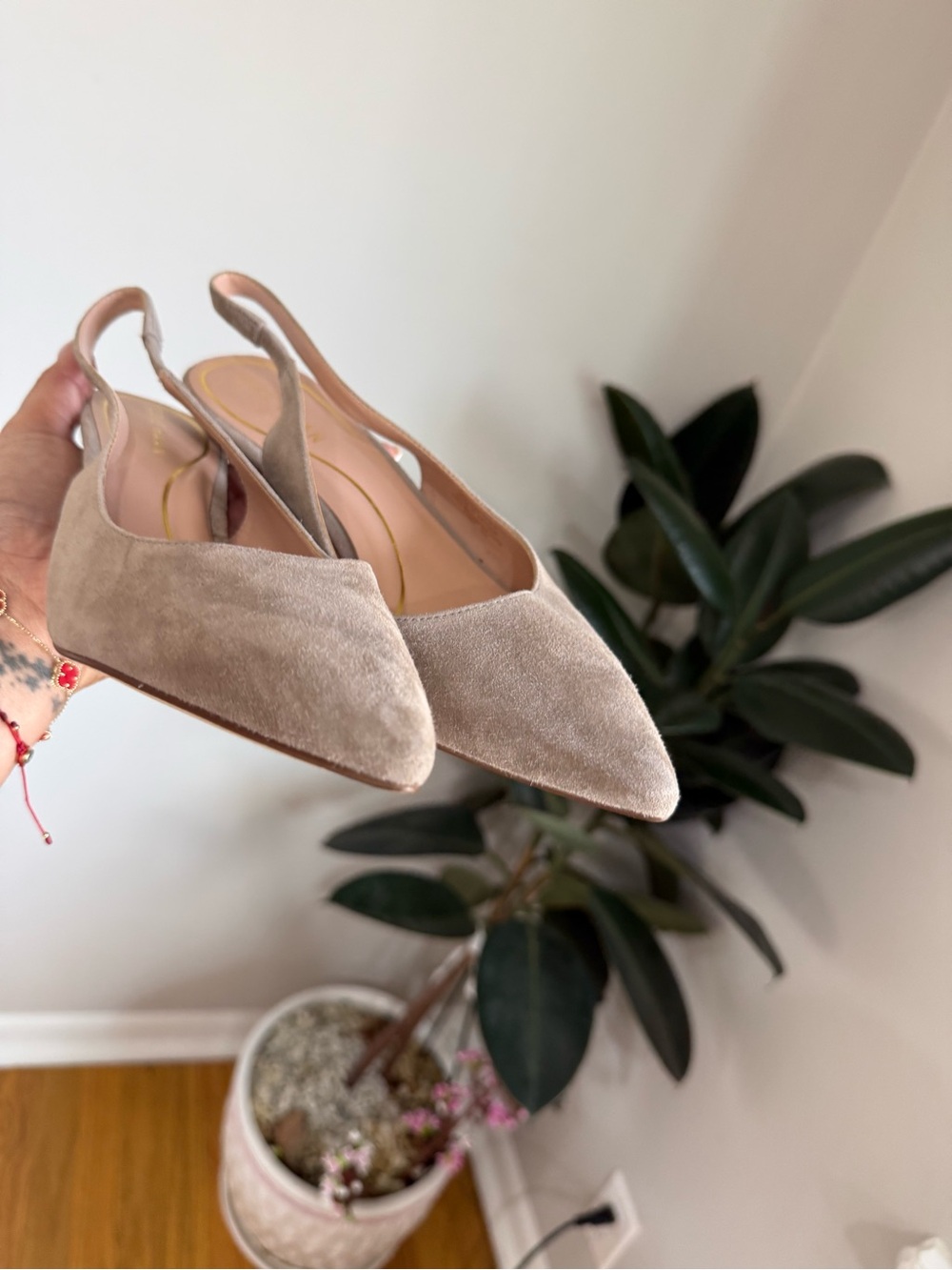 Cole Haan Grand.ØS Taupe Suede Slingback Pointed Toe Kitten Heels 7.5 - Picture 2 of 5
